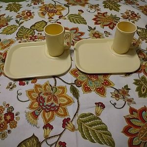 2- Plate Trays & 2- Mugs